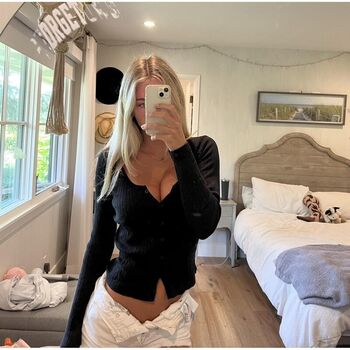 Full leaked Ameliapelto private onlyfans photo