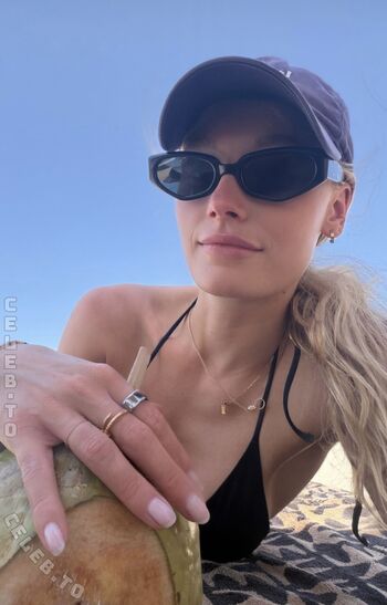 Full leaked Annaauroraegger private onlyfans photo
