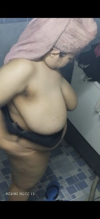 Full leaked Big boobs private onlyfans photo