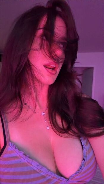 Full leaked Fayesxh private onlyfans photo