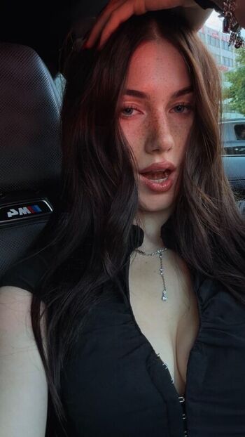 Full leaked Fayesxh private onlyfans photo