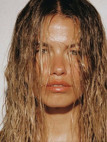 Hailey Clauson