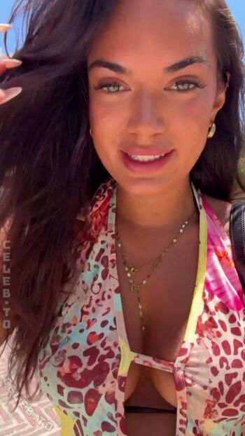 Full leaked Henna page private onlyfans photo