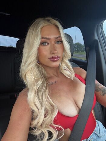Full leaked Honeyrhiii private onlyfans photo