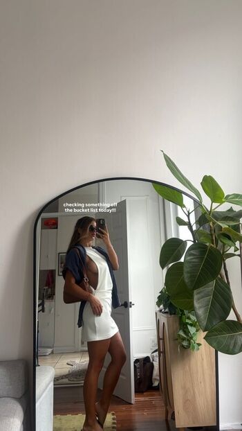 Full leaked Isabella lauren private onlyfans photo