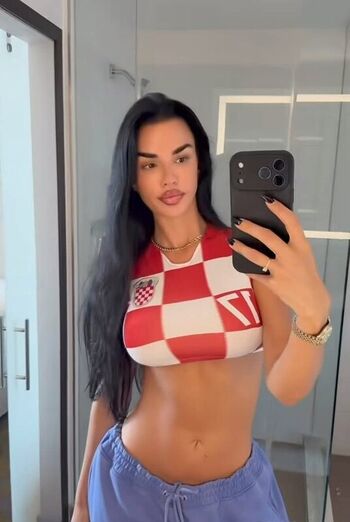 Full leaked Ivana knoll private onlyfans photo