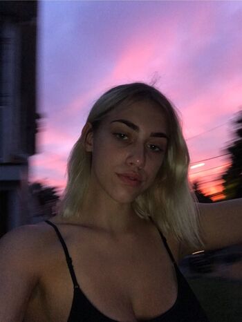 Full leaked Kelliconlon private onlyfans photo