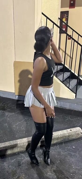 Full leaked Kellywelly private onlyfans photo