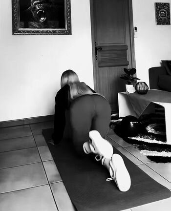Full leaked Loukaki family page private onlyfans photo