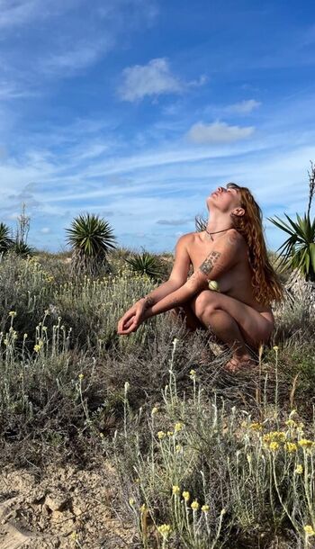 Full leaked Lucie au paradis private onlyfans photo