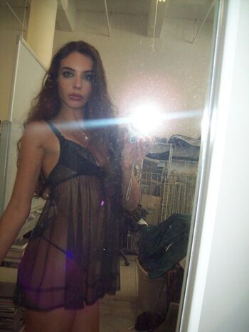 Full leaked Lunasereena private onlyfans photo