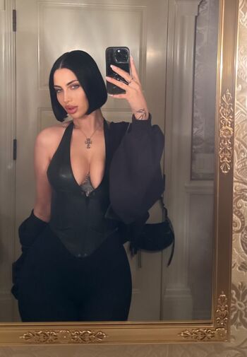 Full leaked Mez afram private onlyfans photo