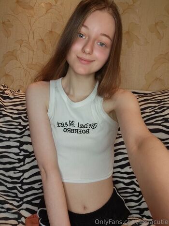 Full leaked Mini asya private onlyfans photo