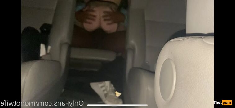 Full leaked Mohotwife private onlyfans photo
