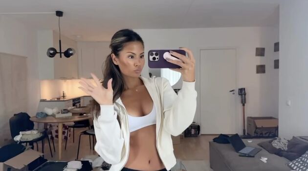 Full leaked Nathalie lok private onlyfans photo