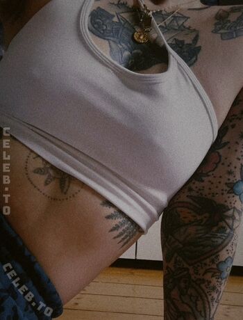 Full leaked Ohmymind private onlyfans photo