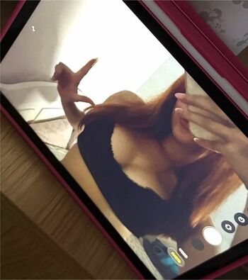 Full leaked Puffes private onlyfans photo