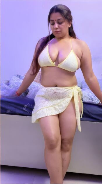 Full leaked Vandana pathak private onlyfans photo