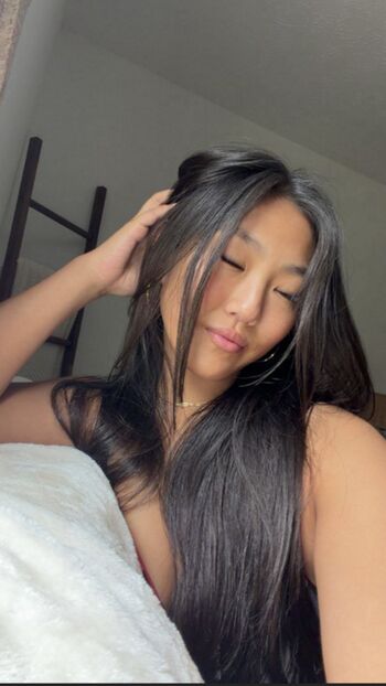 Full leaked Pimksnake/ private onlyfans photo