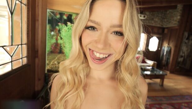 Full leaked Who is this private onlyfans photo