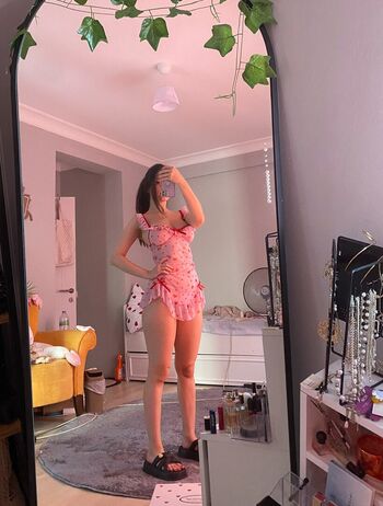 Full leaked Zeynepiksy private onlyfans photo