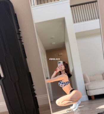 Full leaked Zipoz private onlyfans photo